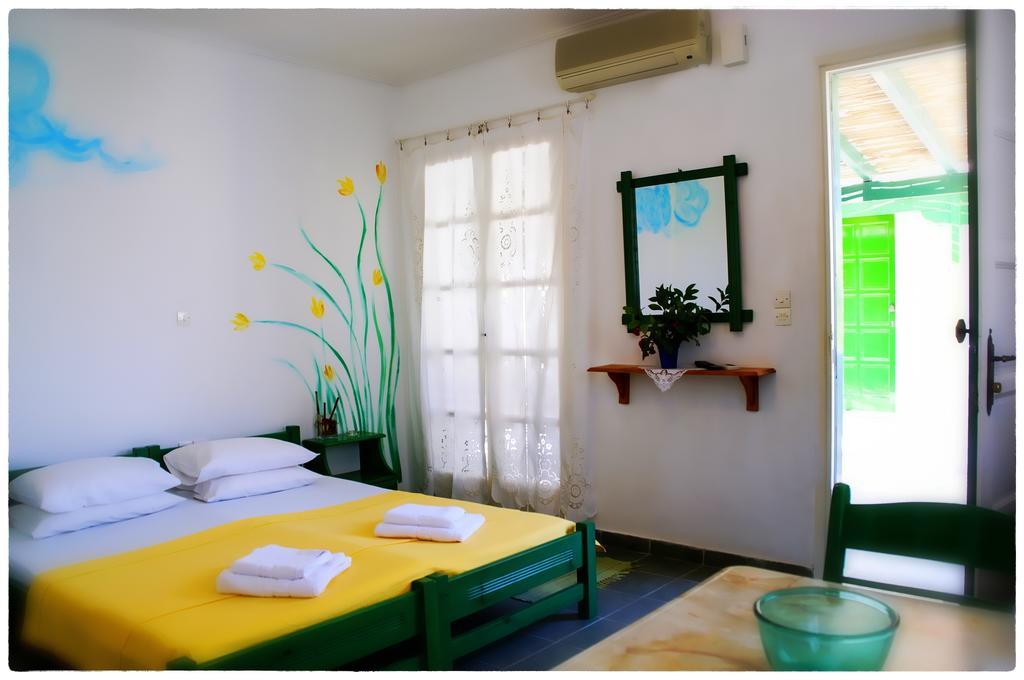 Georgios Milos Adámas Chambre photo