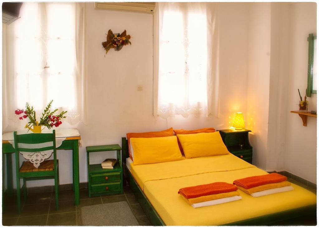 Georgios Milos Adámas Chambre photo